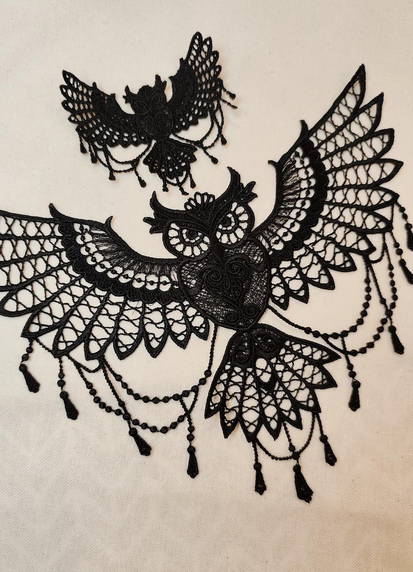 FSL Owl Embroidery Pattern, Beautiful Lace-Style Owl for Machine Embroidery Projects
