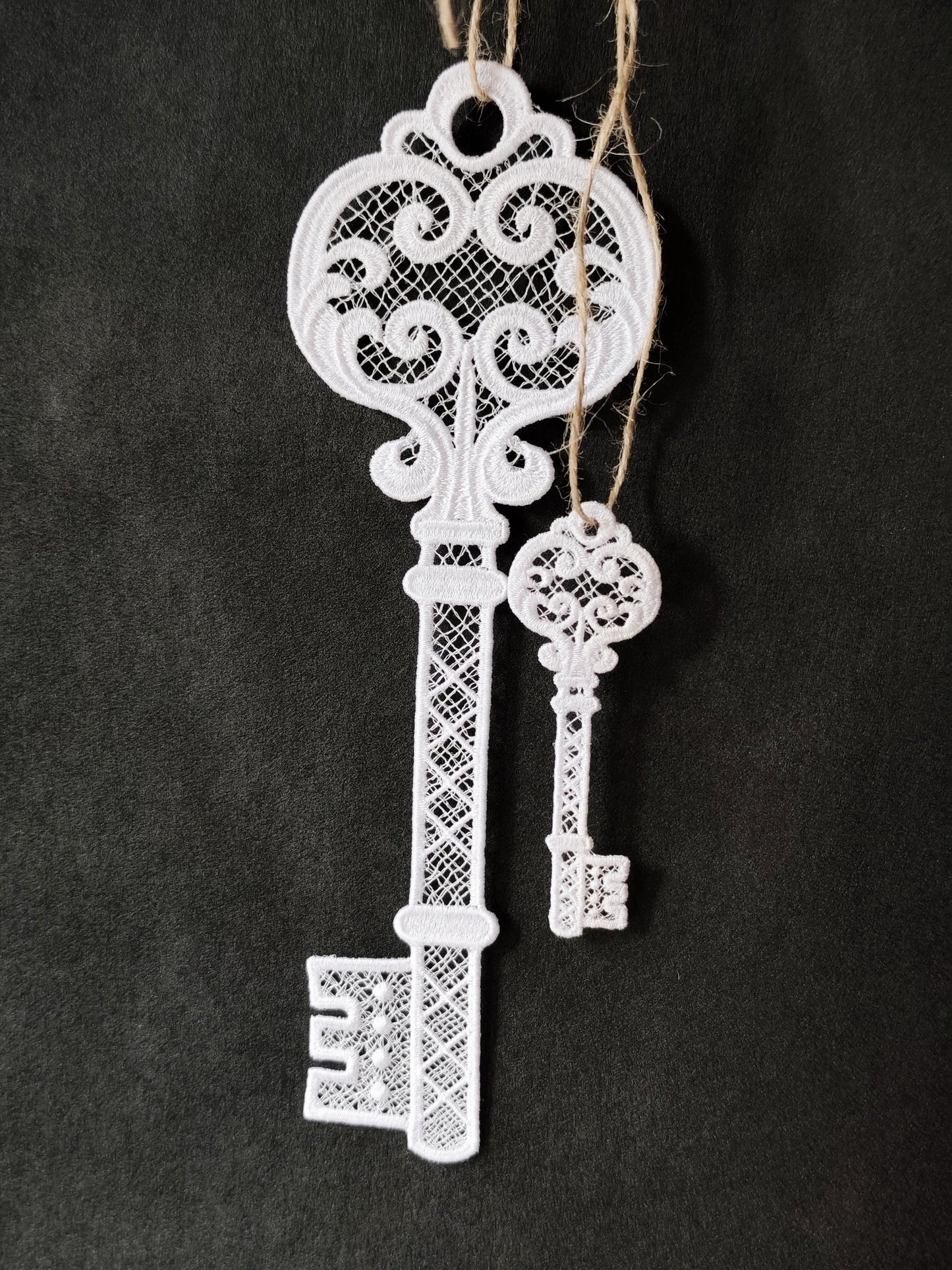 Elegant FSL Key Design Embroidery - Perfect for Machine Embroidery Projects, Key Shaped Design for DIY Crafts, Wedding Decorations & More